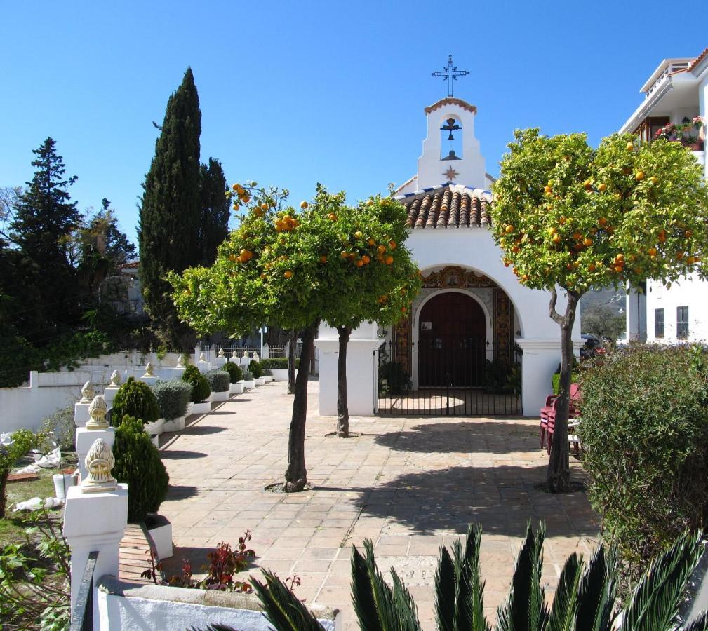 Bed&Breakfast Al Campanario Competa Bagian luar foto